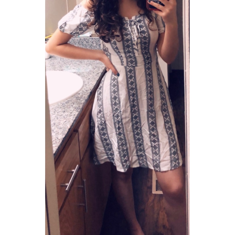 Rue21 White Black Geometric Tribal Print Lace Up Off Shoulder Mini Dress‎ Small